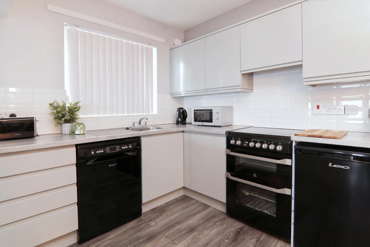 Bayview Apartments Ballygally  Экстерьер фото