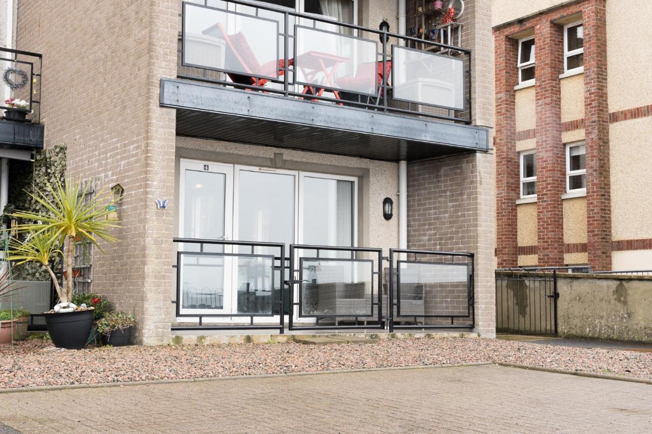 Bayview Apartments Ballygally  Экстерьер фото